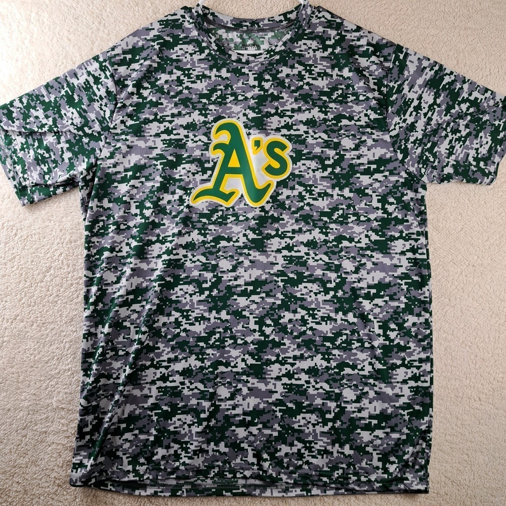 Oakland Athletics Tshirt Mens XL Camo Pixels Augusta Sportswear 100% Poly NWOT - Picture 1 of 6